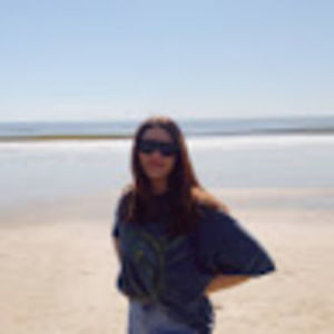 Meet your Posher, Emilia